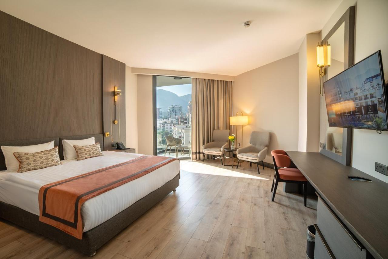 Hotel Pia Bella Kerýnia Eksteriør bilde
