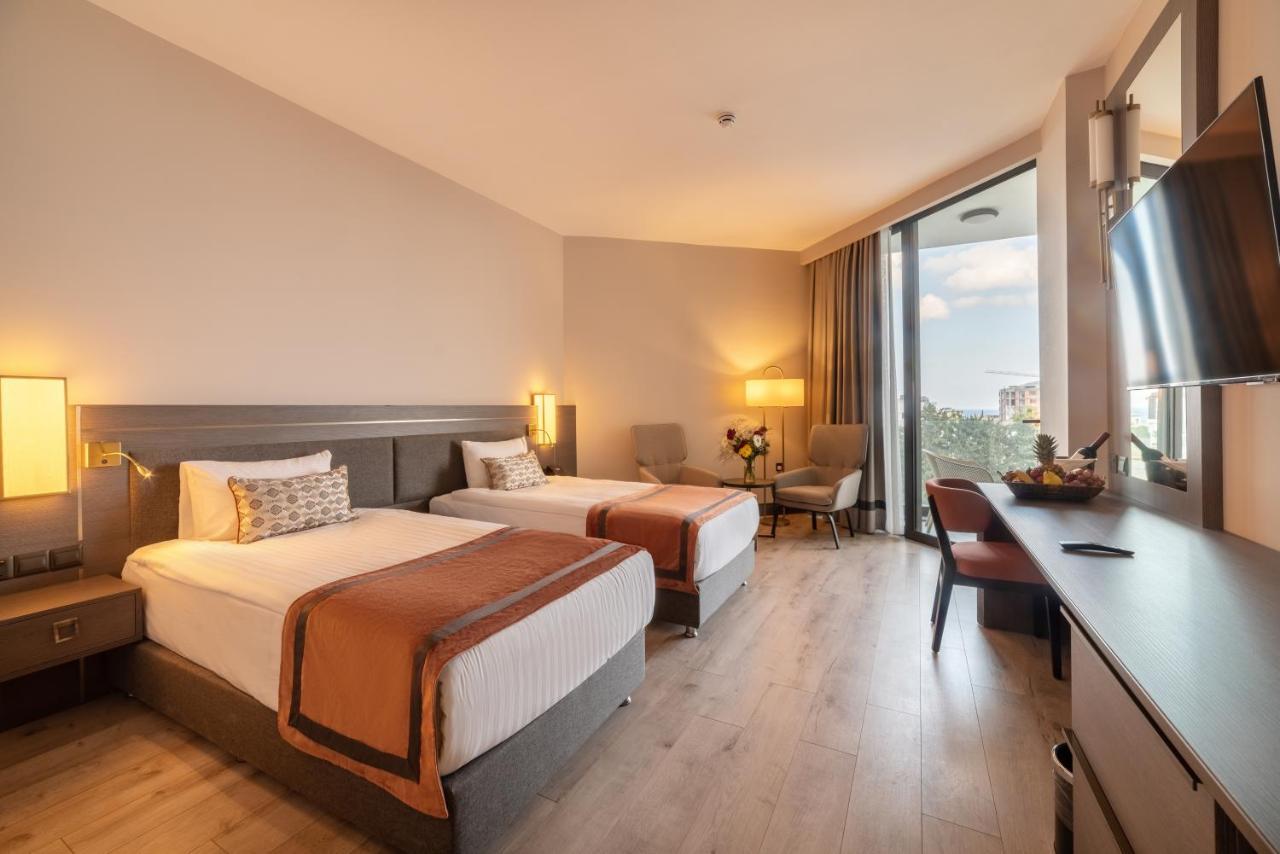 Hotel Pia Bella Kerýnia Eksteriør bilde