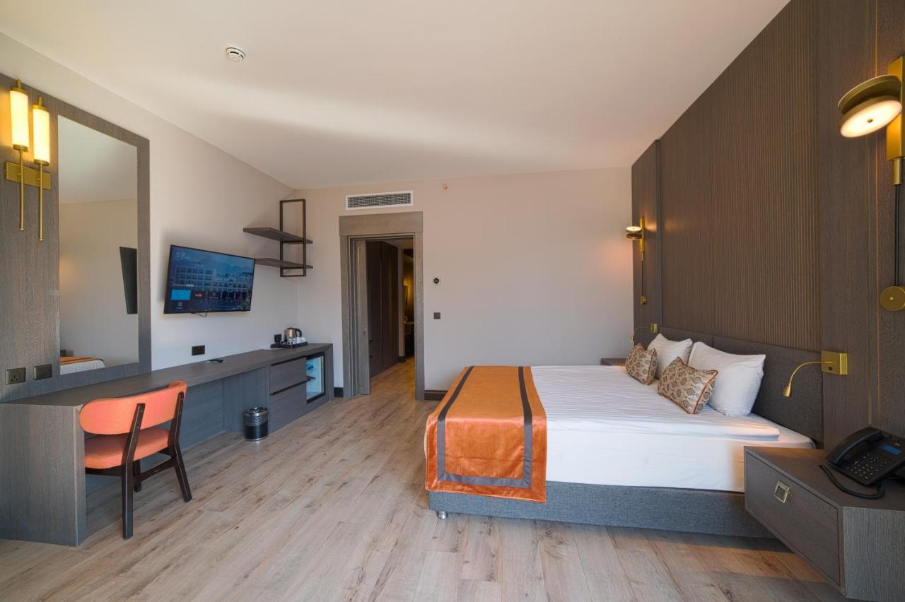 Hotel Pia Bella Kerýnia Eksteriør bilde
